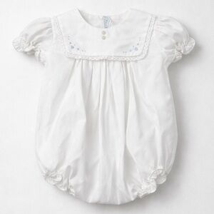Pastels white bubble romper with bib collar and embroidery EUC size 0-3 m